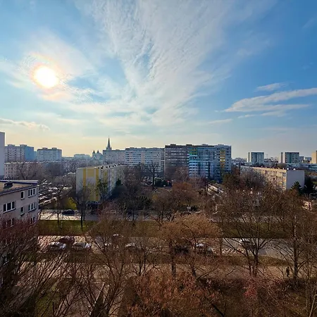 Zaporoska Skyline View By Bookinghost 브로츠와프